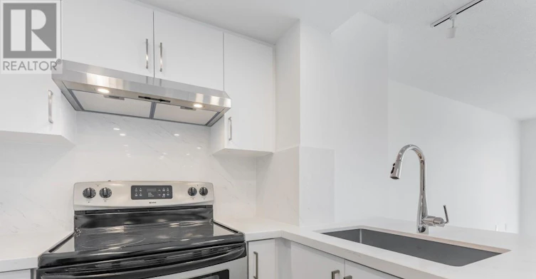 611-725 King Street W, Toronto, ON, M5V 2W9 - 3