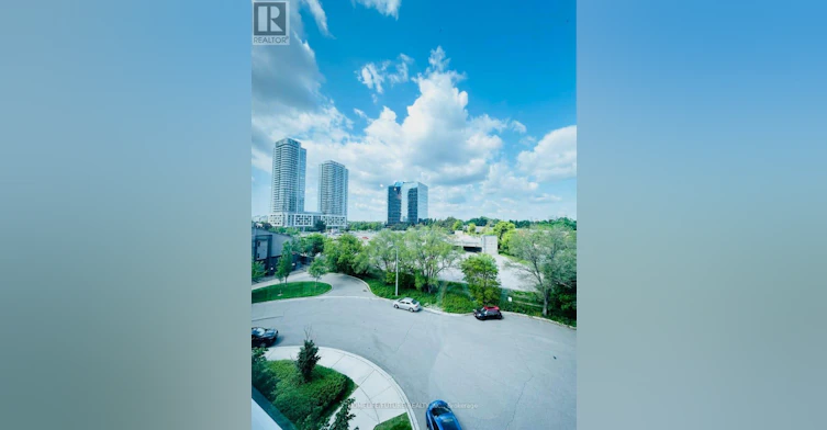 422-275 Village Green Square, Toronto, ON, M1S 0L8