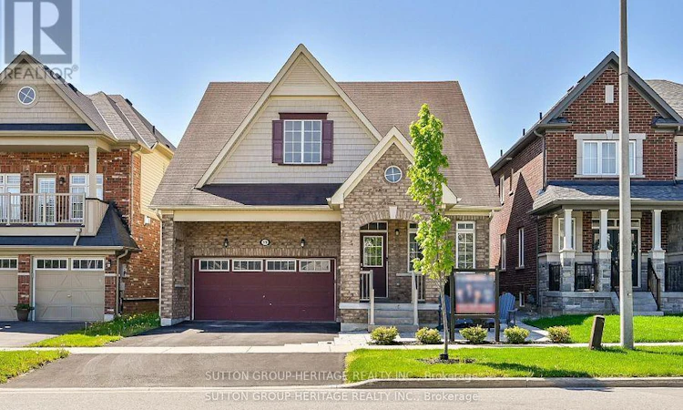 19 Northglen Boulevard