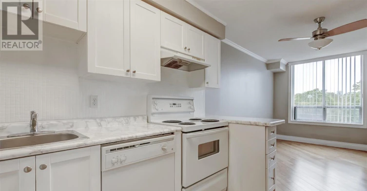 513-1733 Queen Street E, Toronto, ON, M4L 6S9 - 6