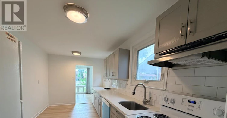 MAIN-64 Lexington Ave Avenue, Toronto, ON, M9V 2G8 - 15