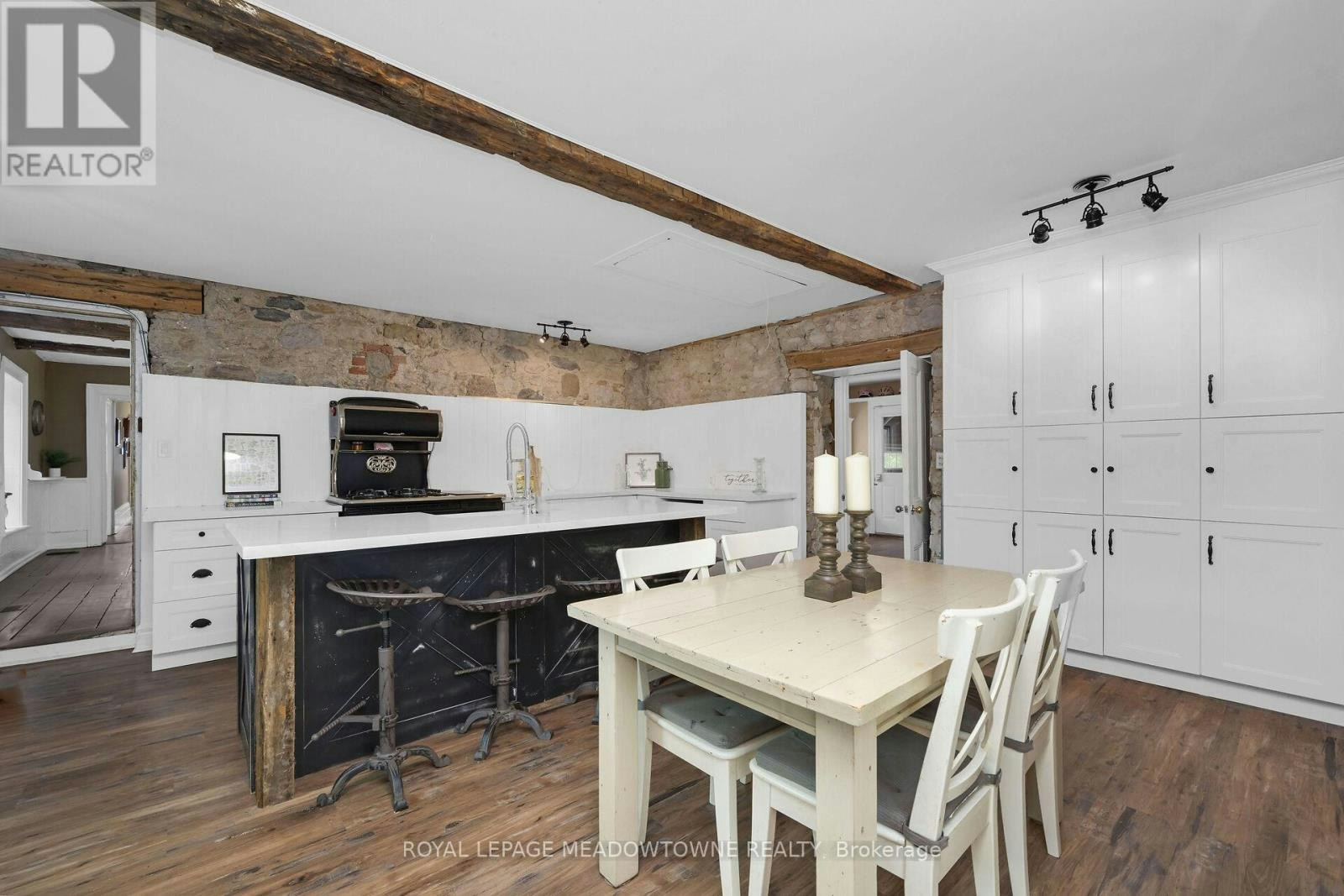 5595-25 Side Road, Milton, ON, L7J 2L7