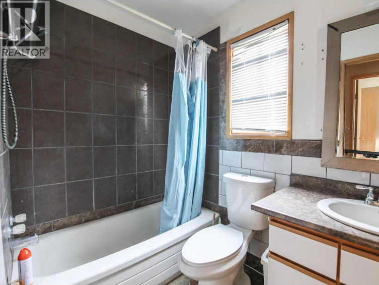 466 S Gold Avenue, Greenwood, BC, V0H 1J0 - 35