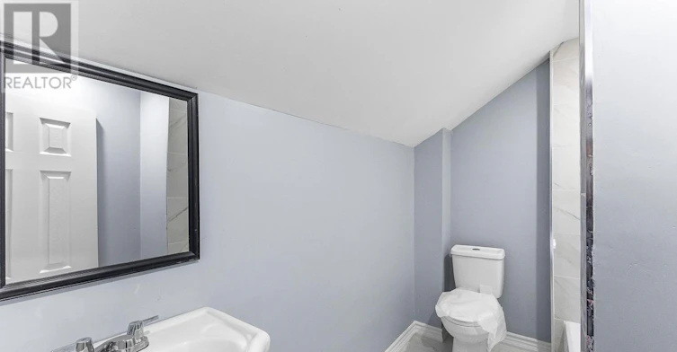 30 Division Street, St. Catharines, ON, L2R 3G2 - 9