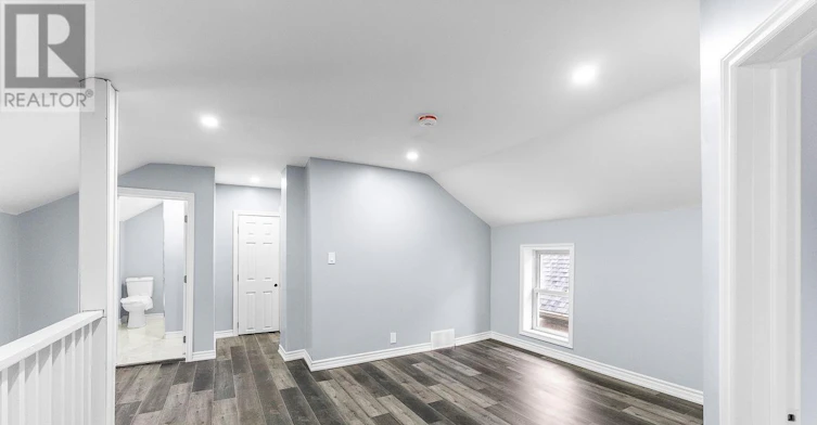 30 Division Street, St. Catharines, ON, L2R 3G2 - 6
