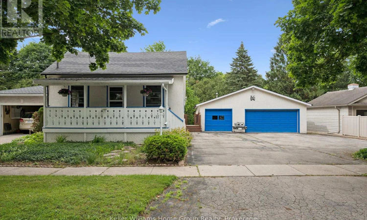 27 Omar Street