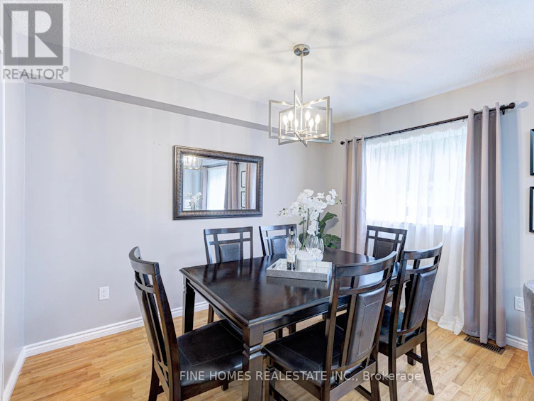 302 Maciver Boulevard, Newmarket, ON, L3X 1Y4 - 13