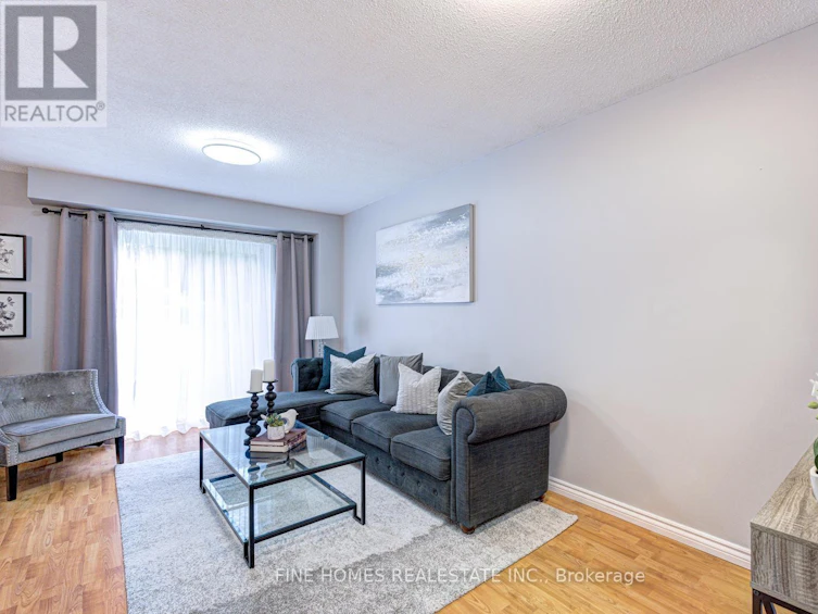302 Maciver Boulevard, Newmarket, ON, L3X 1Y4 - 15