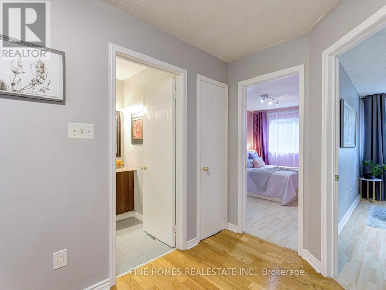302 Maciver Boulevard, Newmarket, ON, L3X 1Y4 - 30