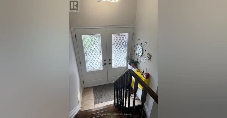 UPPER-2 Fingal Place, Toronto, ON, M9V 2V4 - 11