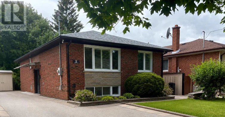 UPPER-2 Fingal Place, Toronto, ON, M9V 2V4