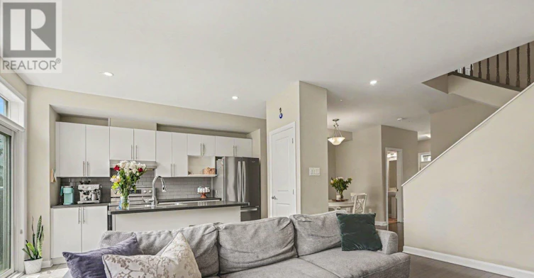 92 Gardenpost Terrace, Ottawa, ON, K4A 5H2 - 4