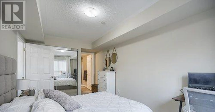 106-1045 Nadalin Heights, Milton, ON, L9T 8R5 - 26