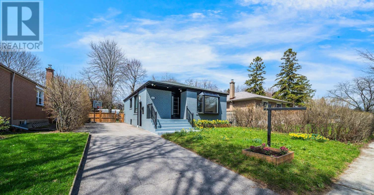 203 Toynbee Trail, Toronto, ON, M1E 1G8