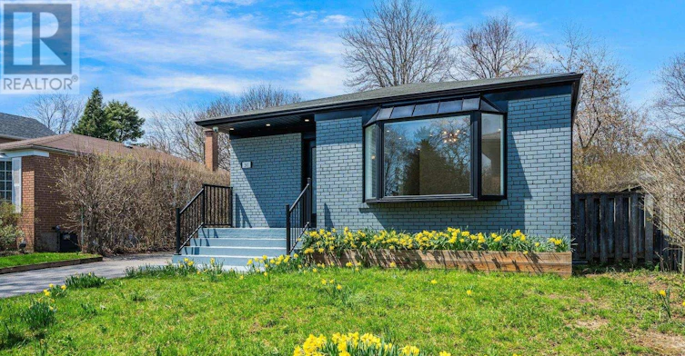 203 Toynbee Trail, Toronto, ON, M1E 1G8 - 4