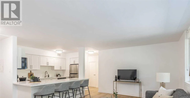 1003-240 Markland Drive, Toronto, ON, M9C 1R3