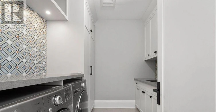 8 Vesta Drive, Toronto, ON, M5P 2Z5 - 25
