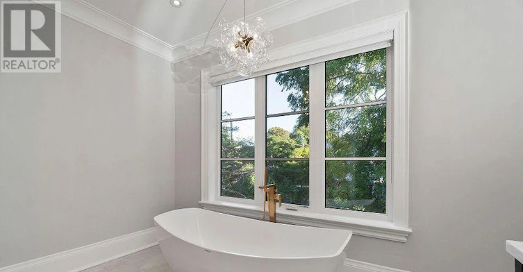 8 Vesta Drive, Toronto, ON, M5P 2Z5 - 20