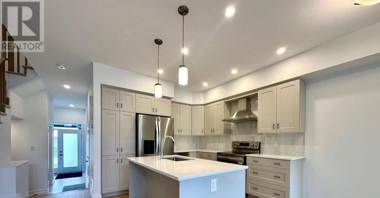 171 Bliss Crescent, Ottawa, ON, K2V 0T5 - 2