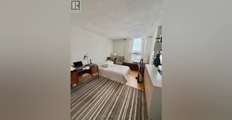 905-2951 Riverside Drive, Ottawa, ON, K1V 8W6 - 12
