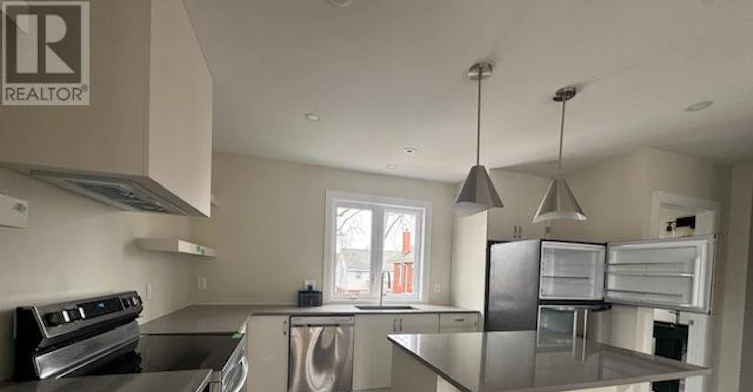 A-9 Gwynne Avenue, Ottawa, ON, K1Y 1X1 - 10