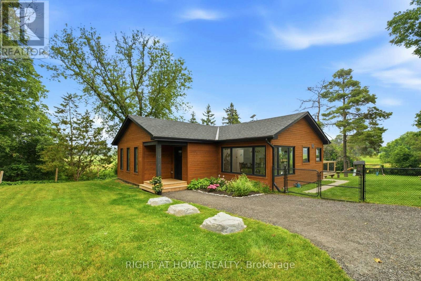 17083 Warden Avenue, Whitchurch-Stouffville, ON, L4A 2W1