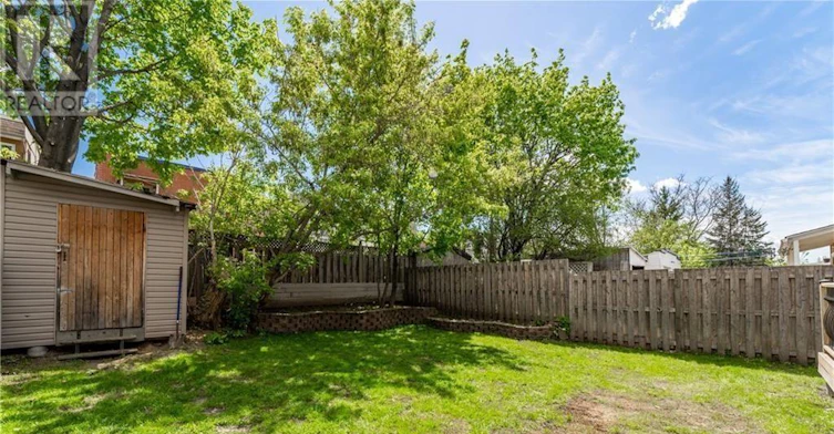24 Desjardins Avenue, Ottawa, ON, K1N 5N9 - 17
