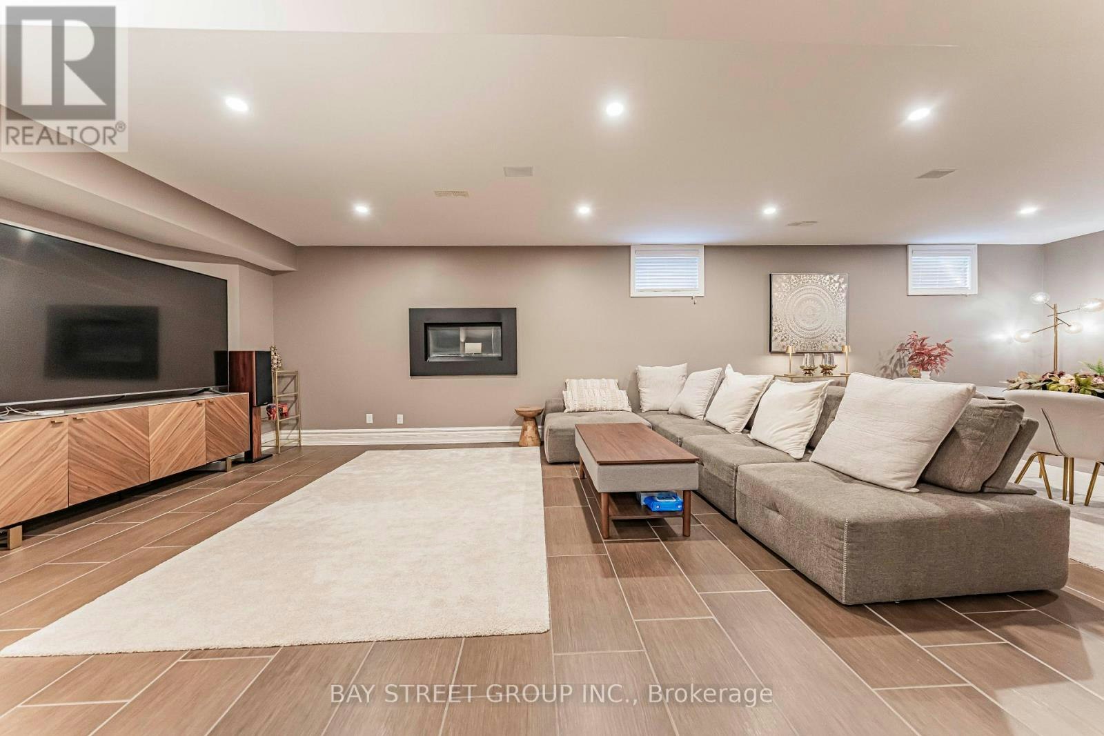 103 Northdale Road, Toronto, ON, M2L 2L9 - 38