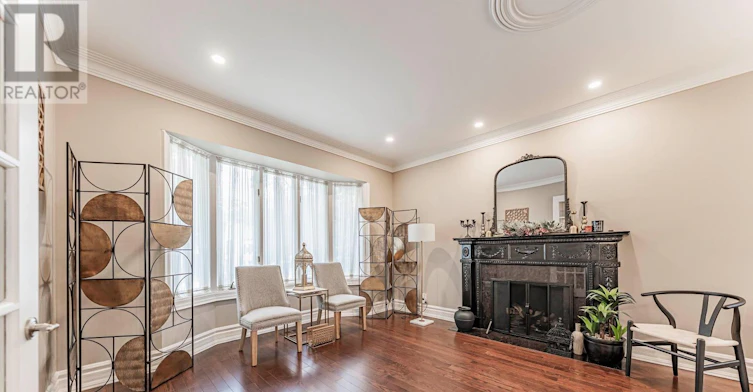 103 Northdale Road, Toronto, ON, M2L 2L9 - 9