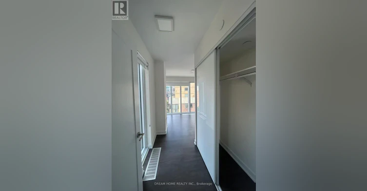 812-50 Mccaul Street, Toronto, ON, M5T 1V9 - 6
