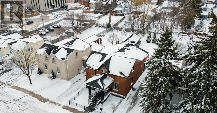 21 Elizabeth Street N, Brampton, ON, L6X 1S1 - 48