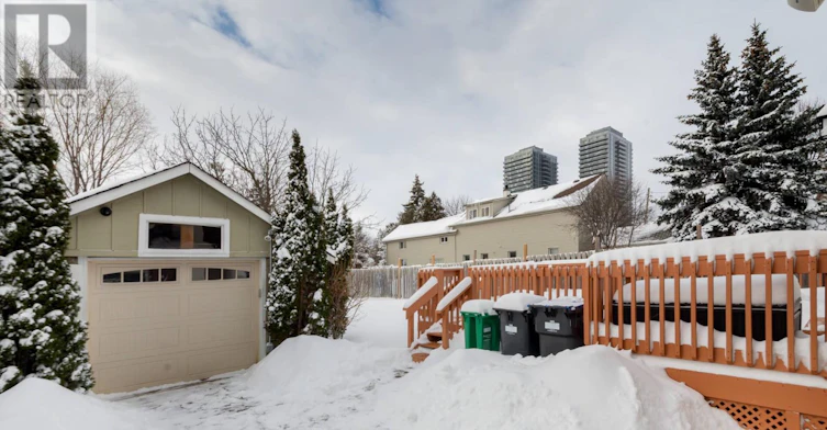21 Elizabeth Street N, Brampton, ON, L6X 1S1 - 37