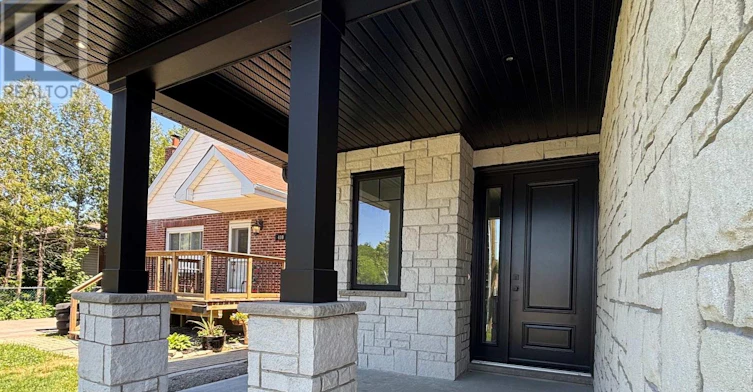 UPPER-406 Forest Lawn Avenue, London, ON, N5V 1S9 - 3