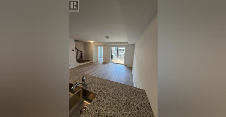 32 Canyon Drive, Ottawa, ON, N2R 0V9 - 7
