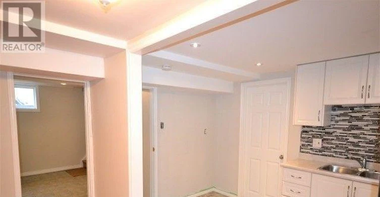BSMT-260 Green Road, Hamilton, ON, L8E 4J8 - 8