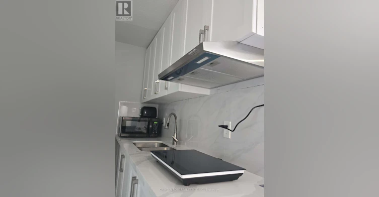 MAIN FLOOR-481 Fergo Avenue, Mississauga, ON, L5B 2J2 - 5