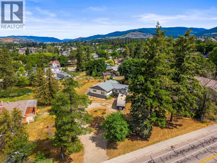 1801 39 Avenue, Vernon, BC, V1T 3A6 - 9