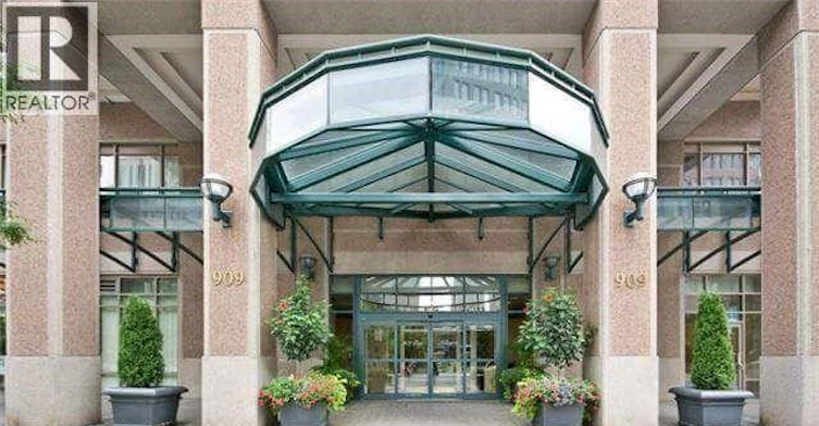 505-909 Bay Street, Toronto, ON, M5S 3G2 - 4