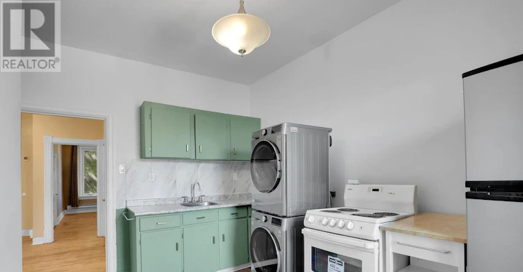 2-205 Flora Street, Ottawa, ON, K1R 5R6 - 6