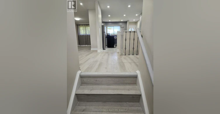 61 Deerfield Crescent, Brampton, ON, L6T 1K8 - 7