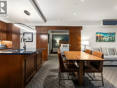 303D-2020 London Lane - 3