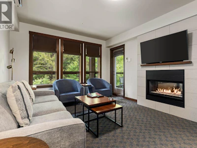 303D-2020 London Lane - 4