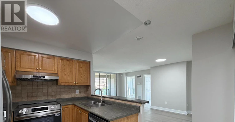 612-7 Lorraine Drive, Toronto, ON, M2N 7H2 - 4