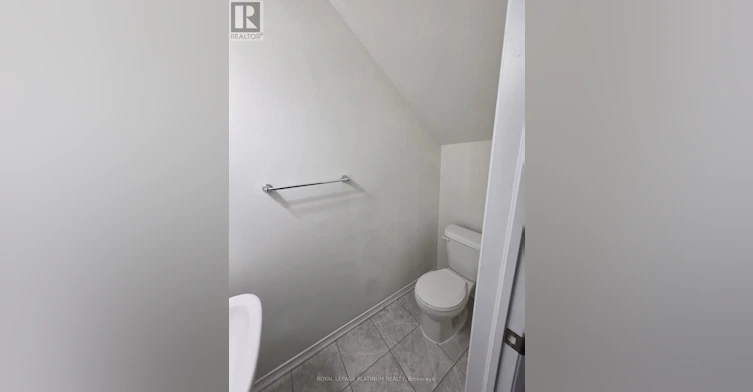 30 Woodstream Drive, Toronto, ON, M9W 0G1 - 8
