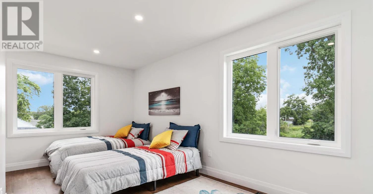 UPPER-164 Winston Avenue, London, ON, N6J 2W6 - 12