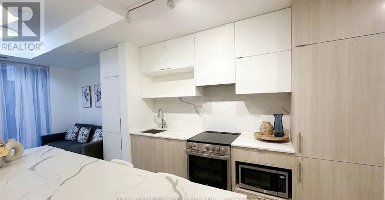 2911-100 Queen St E Street, Toronto, ON, M5C 0B5 - 3