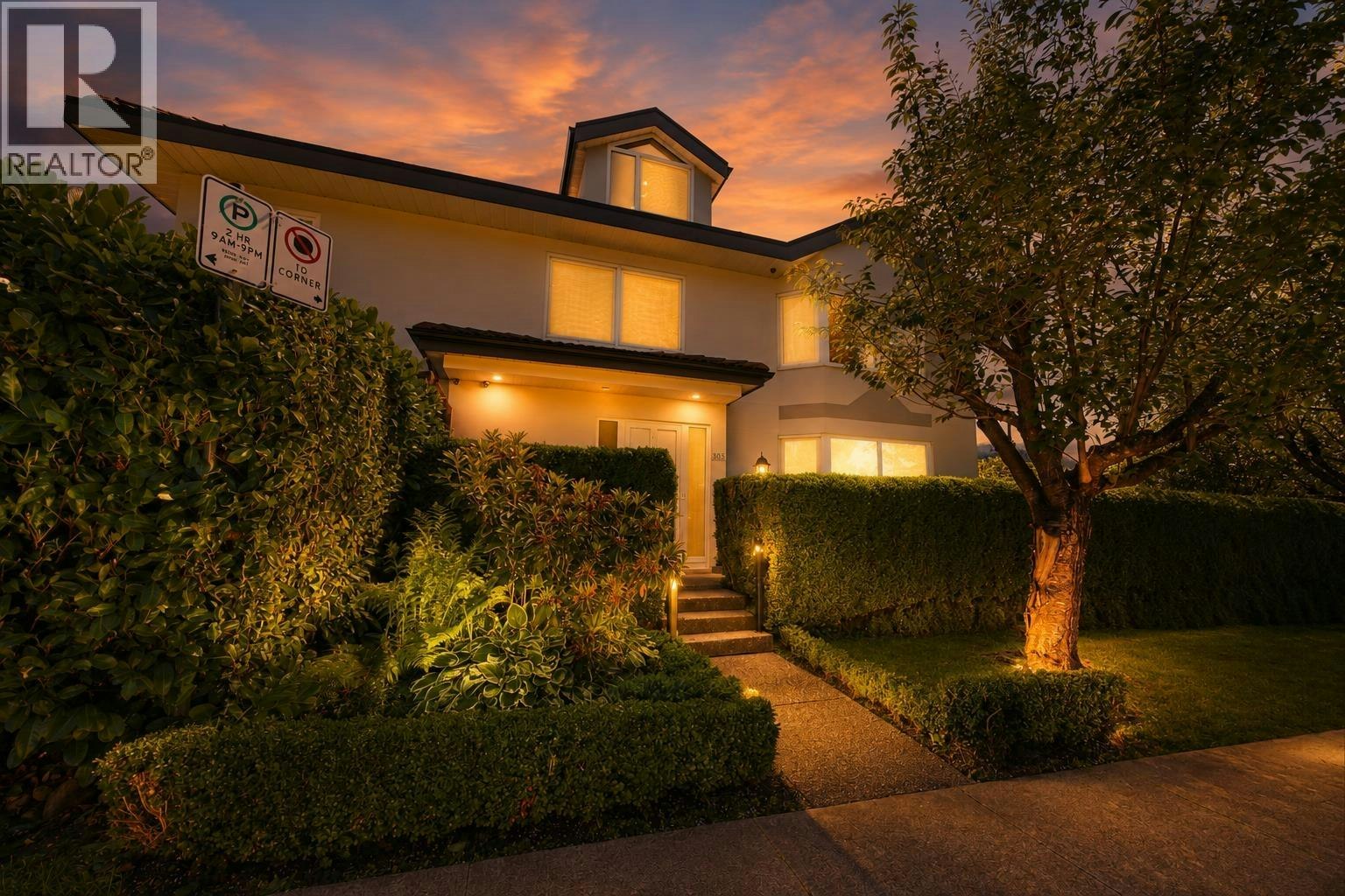 305 E 17th Street, North Vancouver, BC, V7L 2W1