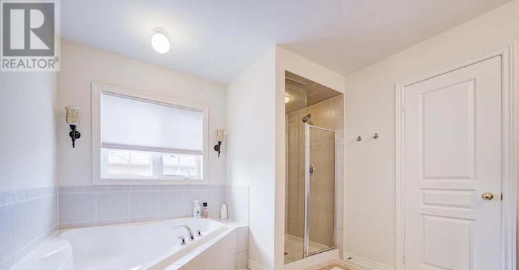 1139 Cenotaph Boulevard, Newmarket, ON, L3X 0A7 - 48