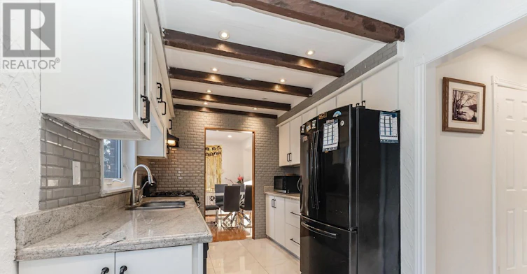 2962 Saint Malo Circle, Mississauga, ON, L5N 1S9 - 4