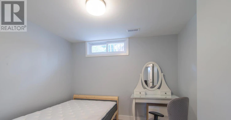 1057 Falaise Road, Ottawa, ON, K2C 0M6 - 8